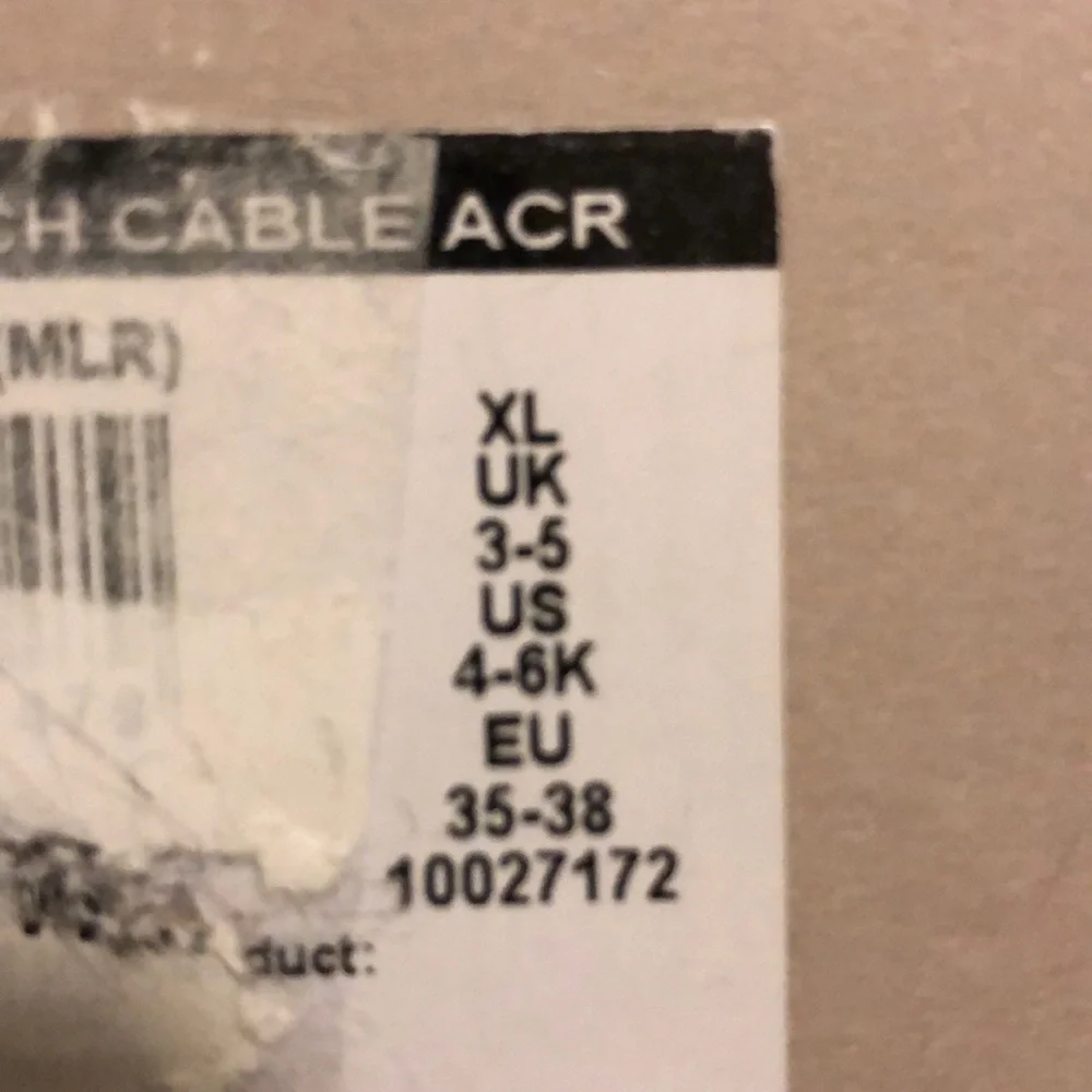 Hunter cable knit